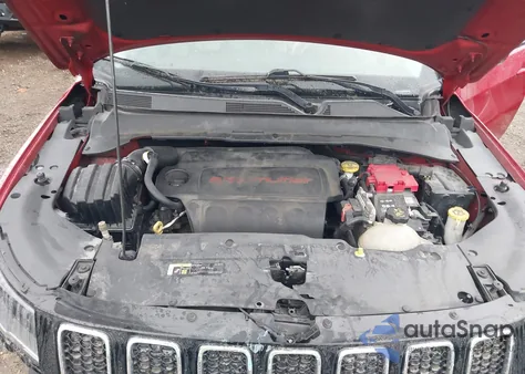 2019 Jeep Compass Limited 4X4 from USA, damaged, VIN 3C4NJDCB3KT638143